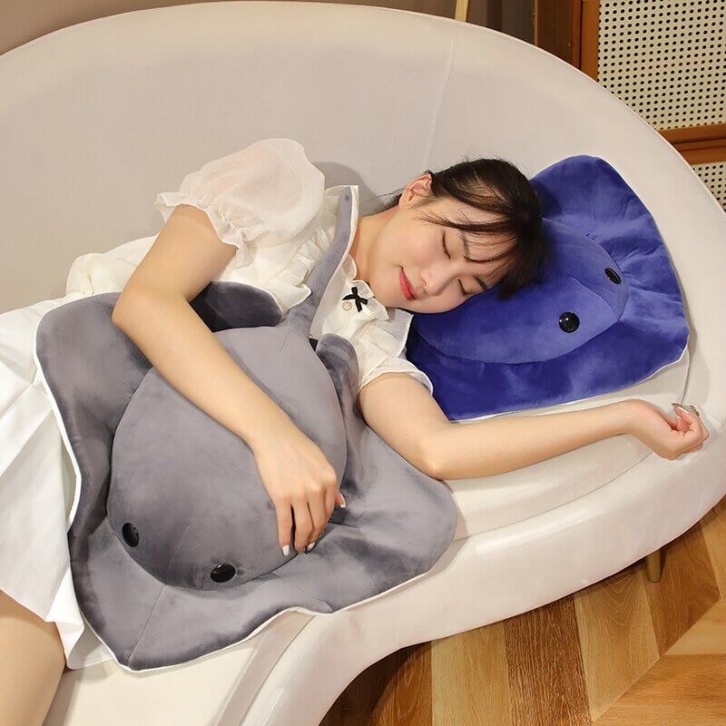 Snuggle Up with Milo & Zara: Adorable Stingray Plush Toys!