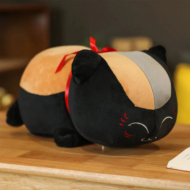 Adorable Natsume Yuujinchou Nyanko Cat Plushie in Elegant White and Black