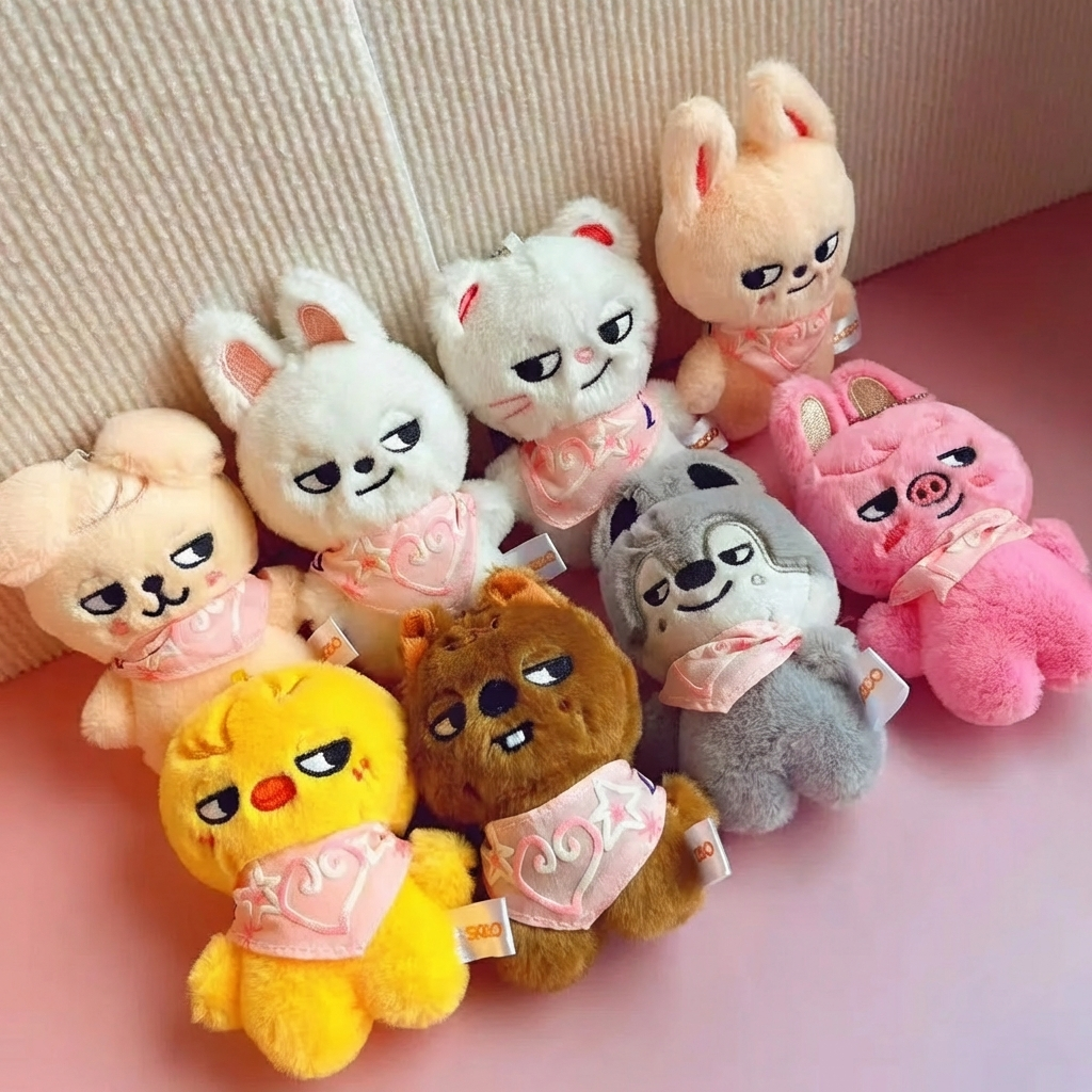 [LIMITED PRE ORDER] SKZOO SIDE EYES KEYCHAIN CHARM