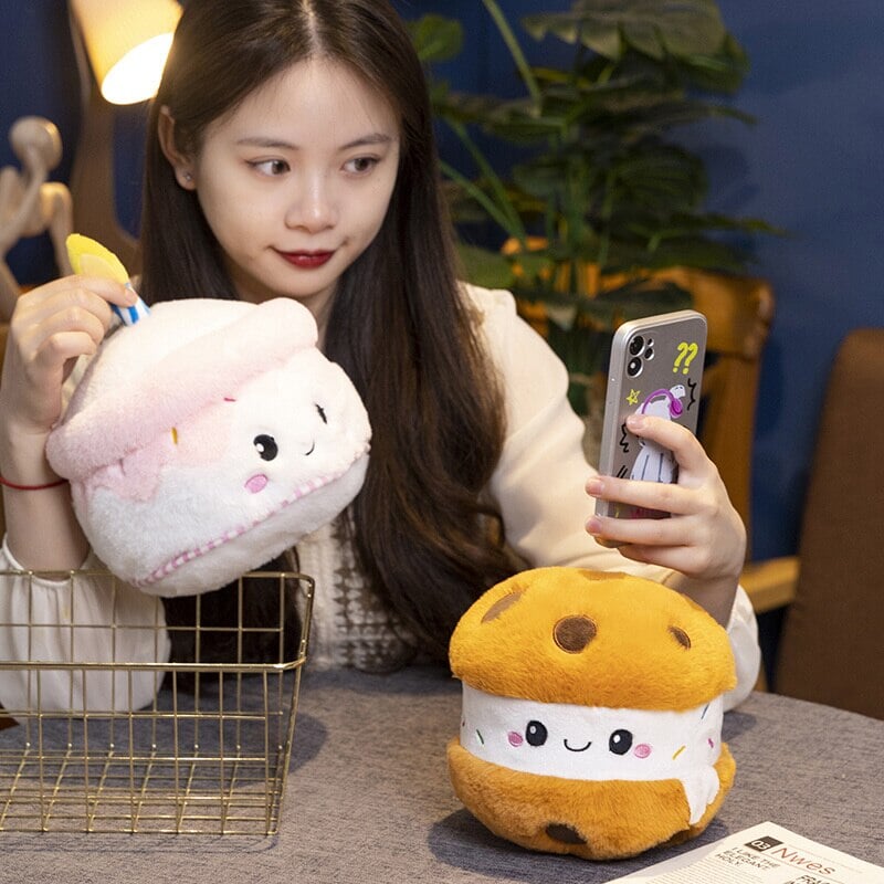 Adorable Strawberry Muffin Cake Plushie - Sweet Bakery Delight!