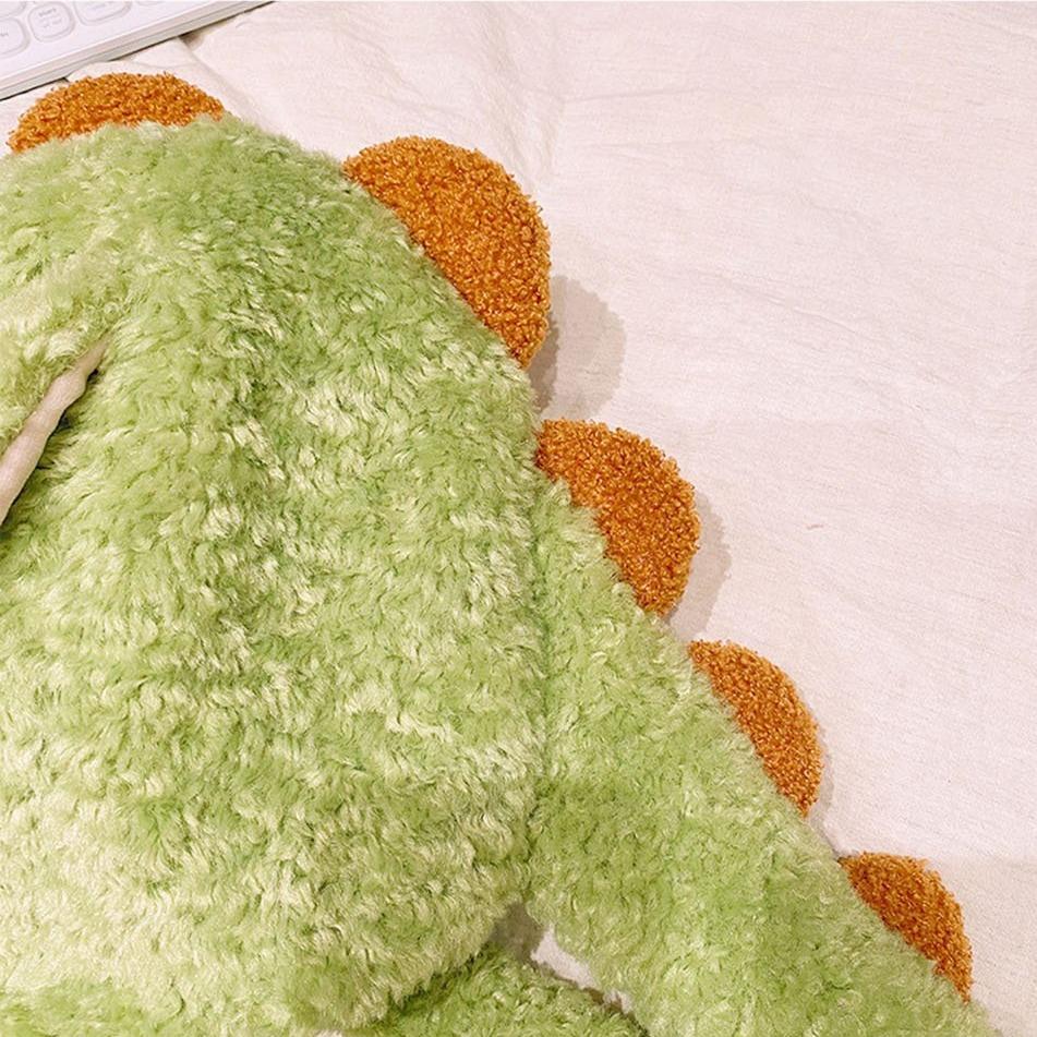 Adorable Spiky Dinosaur Plush Hat for Ultimate Cuteness!